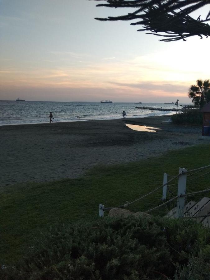 Seaside Spacious Apartment With Sea View Limisso Esterno foto